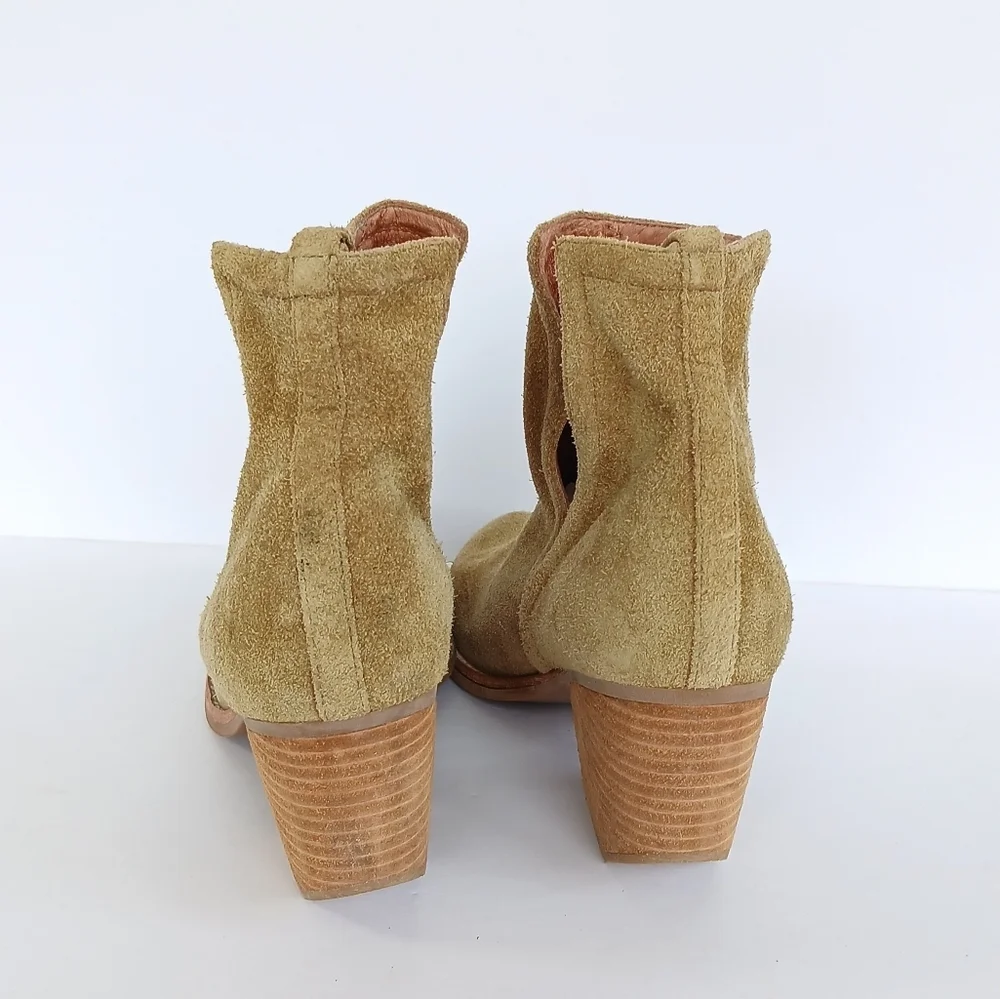 Jeffrey Campbell Orwell Suede Bootie Size 10